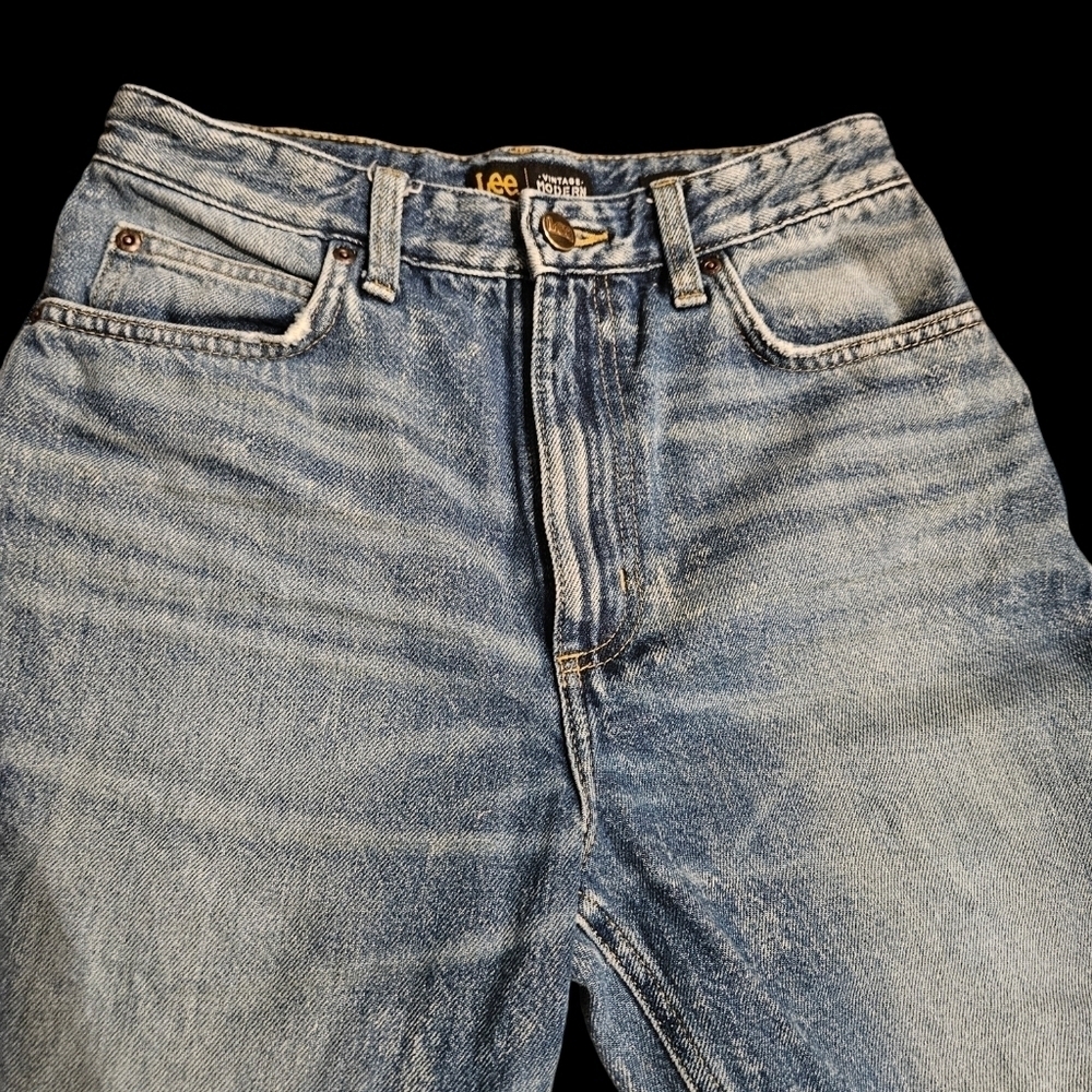 Lee Vintage Distressed Jeans - Picture 5 of 9